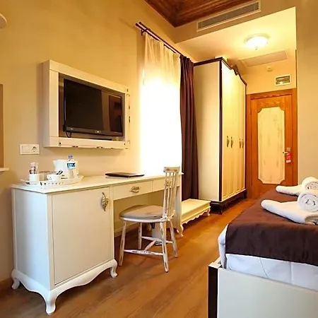 Orchis Hotel